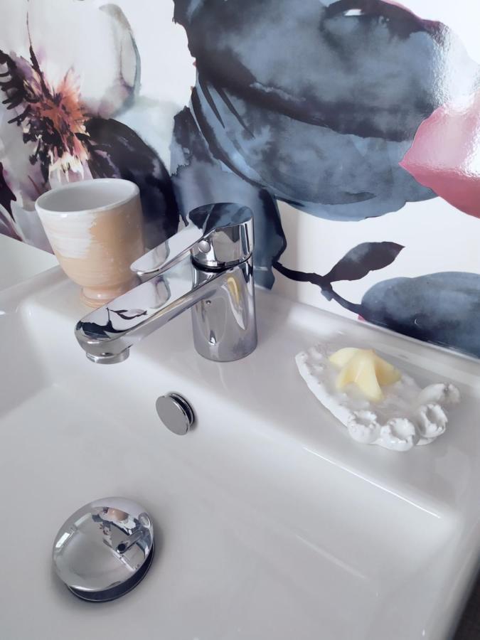 Peonia 2 Posti Wi-Fi Ac Free Park Jacuzzi Bed and Breakfast Porlezza Eksteriør billede